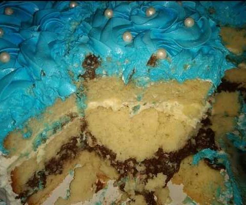 Bolo de aniversário recheado