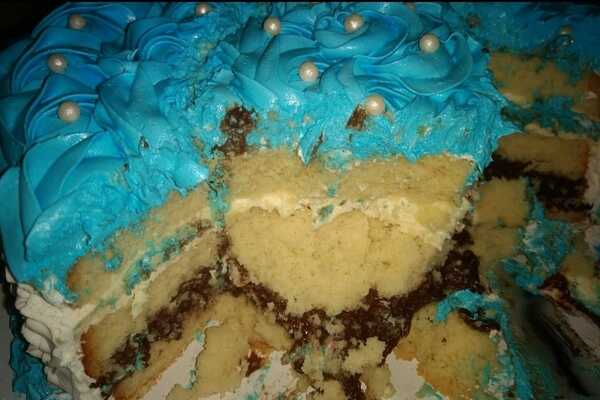 Bolo de aniversário recheado