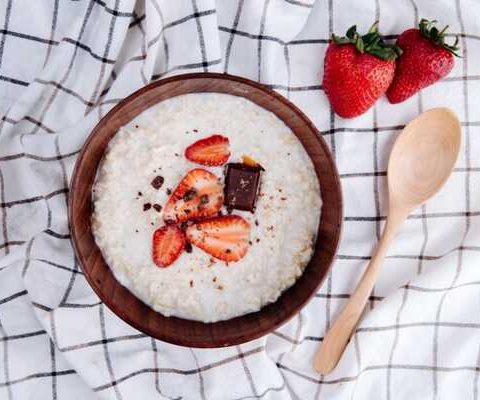Arroz doce cremoso via stockking no freepik